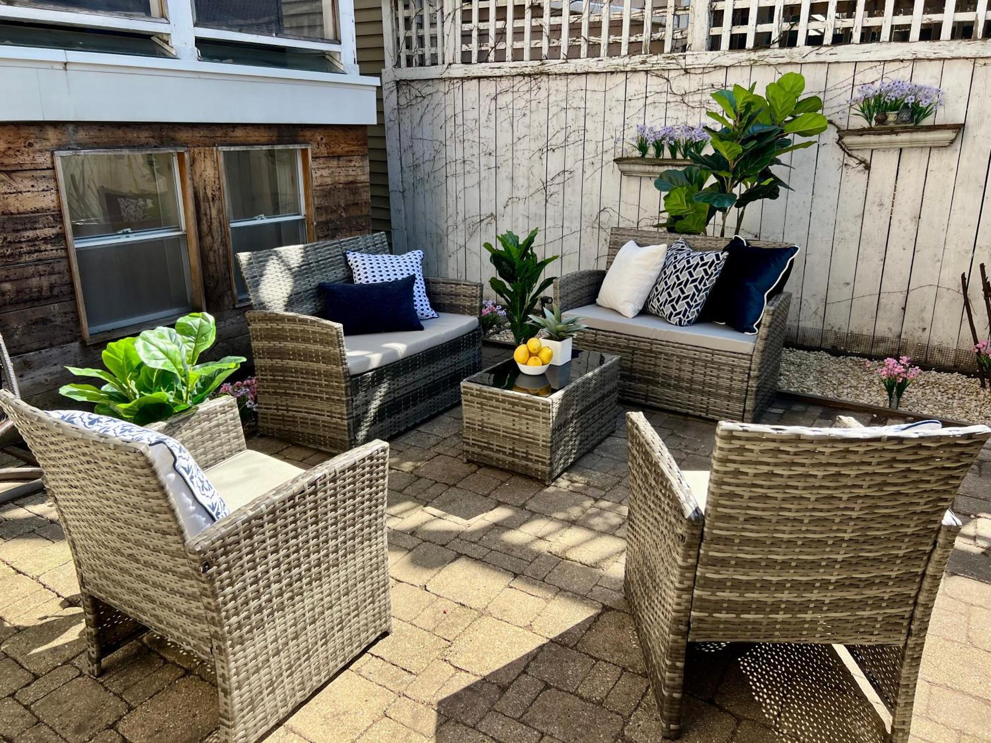 3 Bedroom Spacious Home In Ideal Location W Free Parking Back Yard Pets Welcome Chicago Exterior photo
