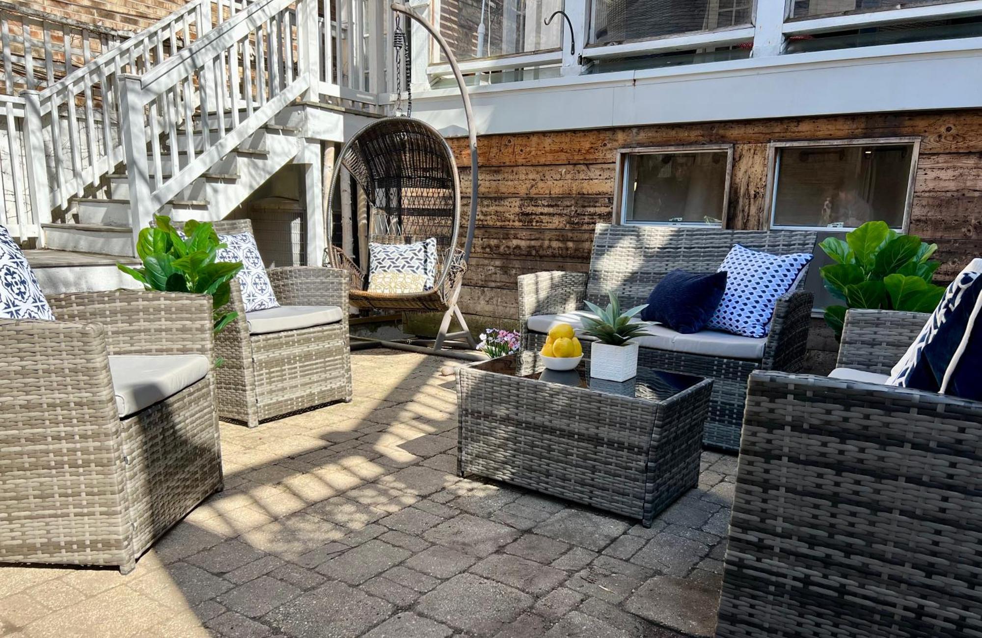 3 Bedroom Spacious Home In Ideal Location W Free Parking Back Yard Pets Welcome Chicago Exterior photo